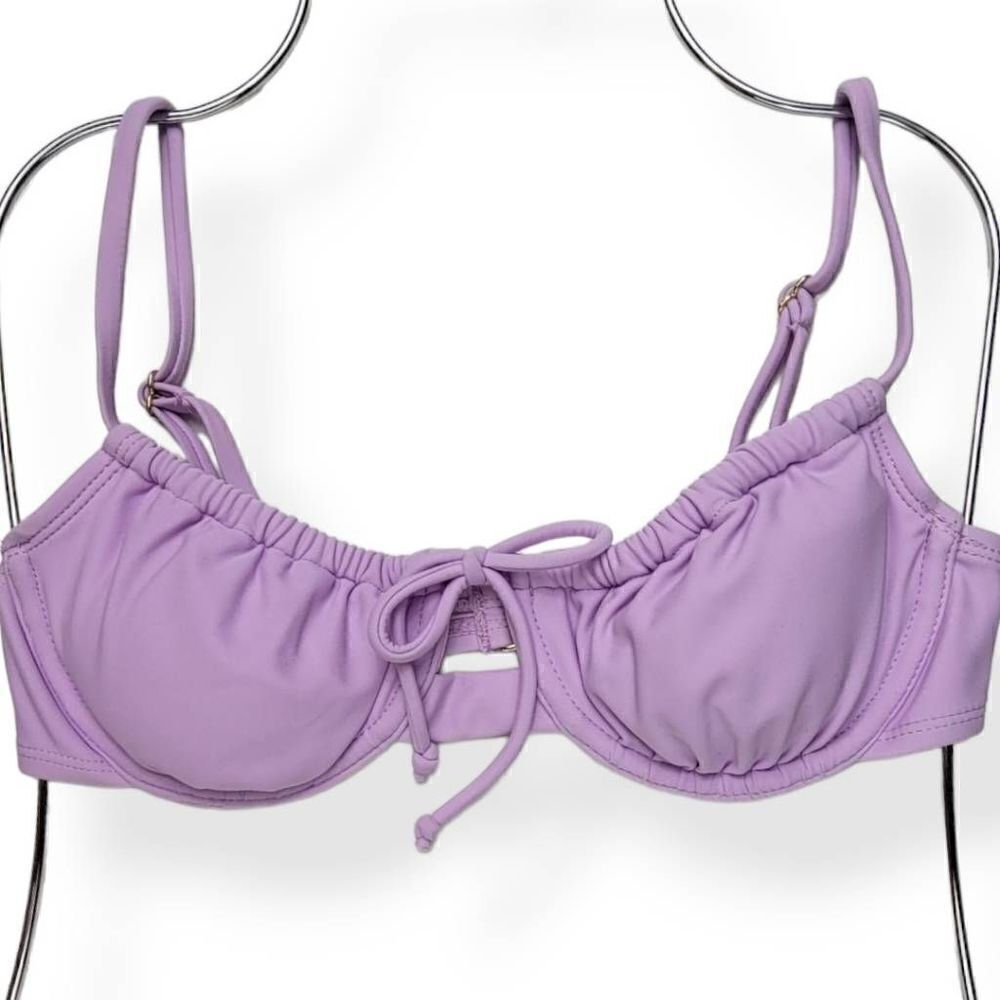 Xhilaration  Underwired Lavender Bikini Top Small Jrs. 0-2